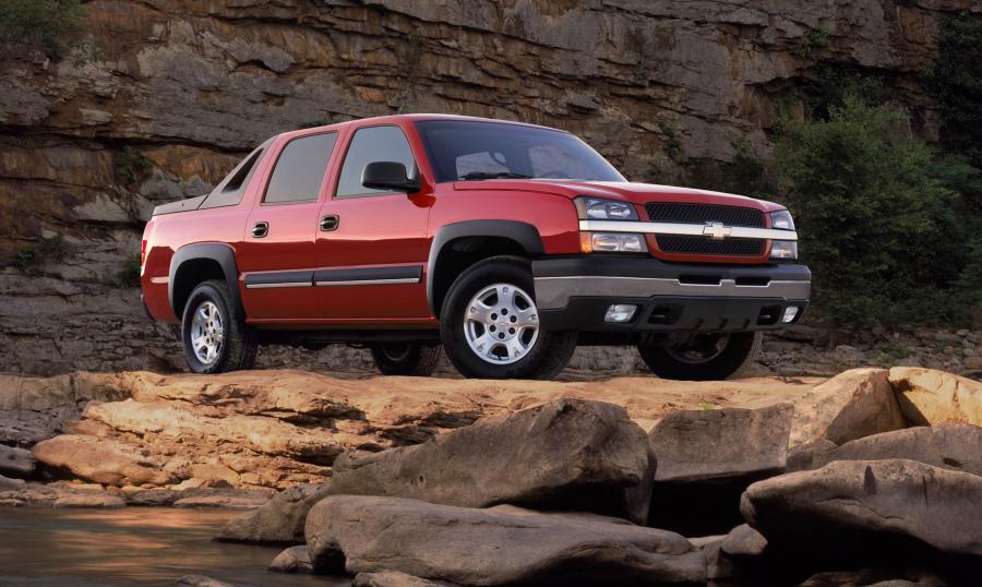  Chevrolet Avalanche 2002 года  (фото 24 из 93)